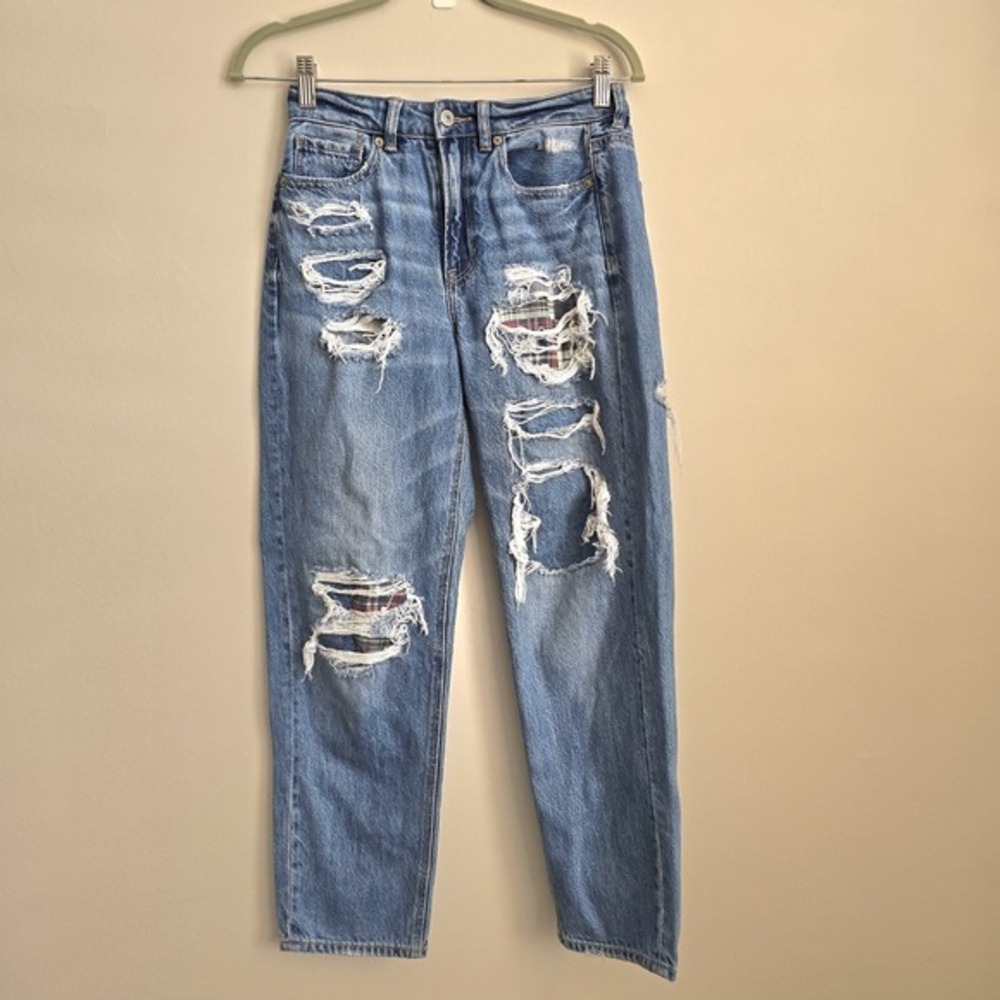 American‎ Eagle Mom Straight Jeans Blue Distressed Plaid Patch Size 4